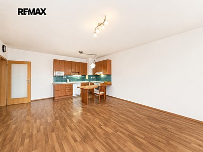 Pronájem bytu 3+kk 74 m²