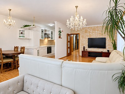 Pronájem bytu 4+kk 120 m²
