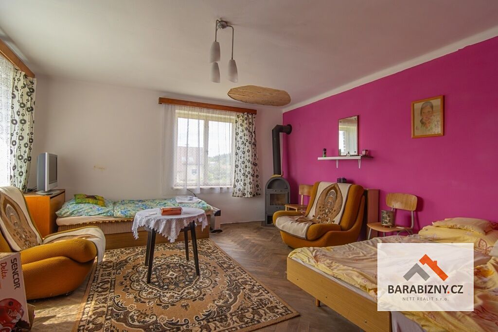 Prodej rodinného domu 300 m², pozemek 1663 m² – fotografie 5