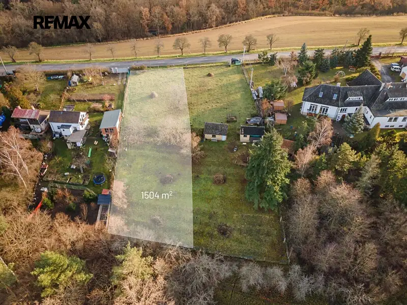 Prodej stavebního pozemku 1504 m², Rakovník – náhled fotky 1