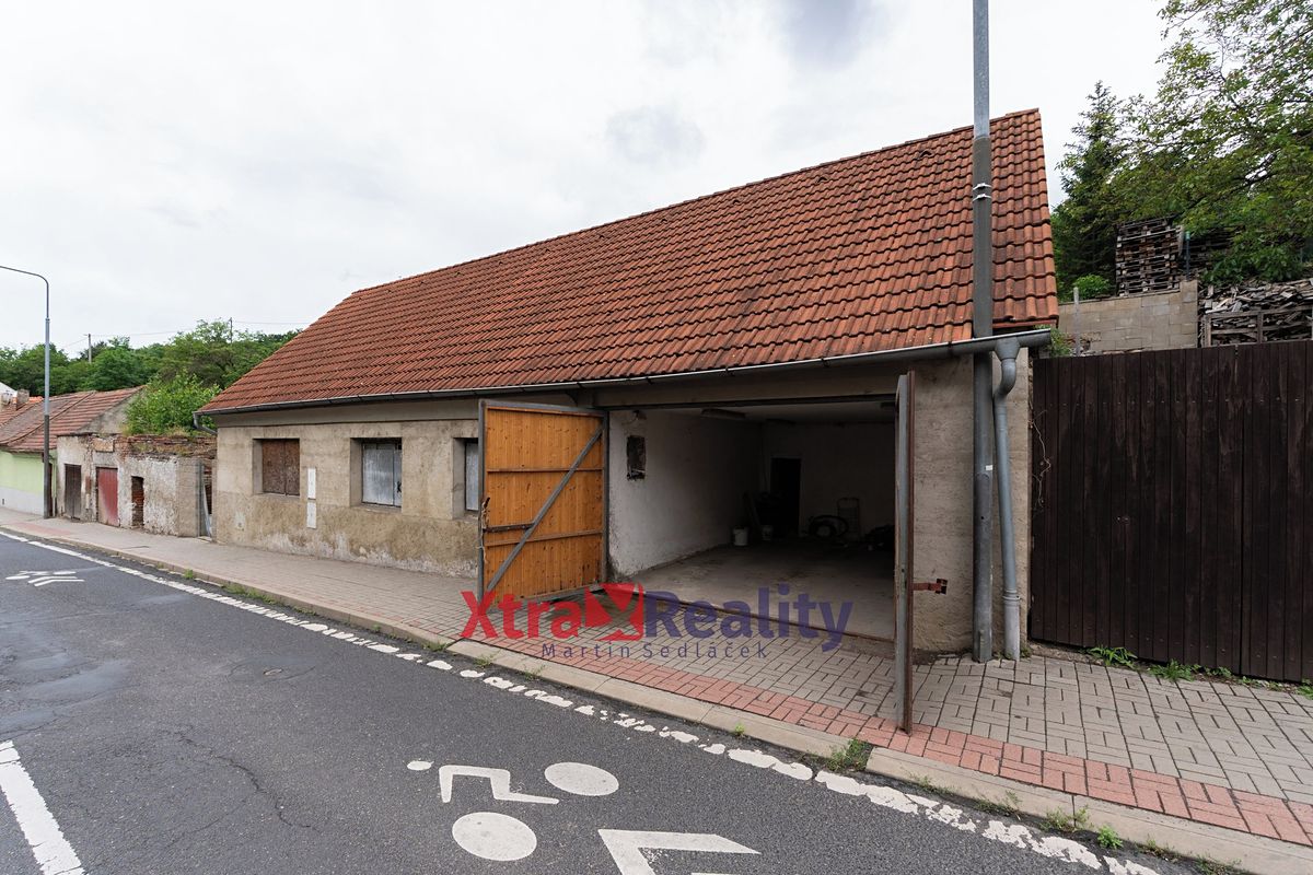 Prodej rodinného domu 95 m², pozemek 734 m² – fotografie 2