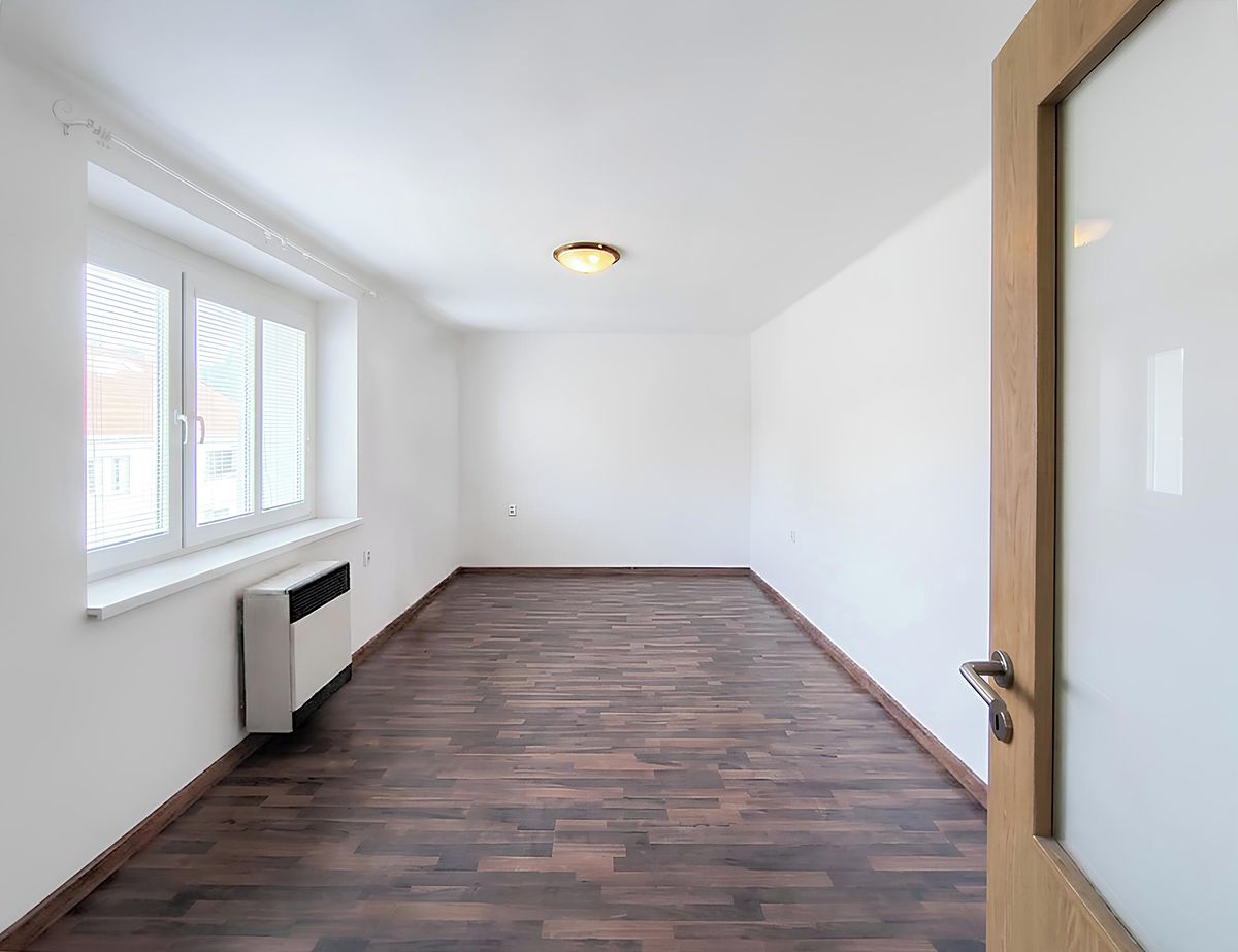 Pronájem bytu 2+kk 51 m² – fotografie 2