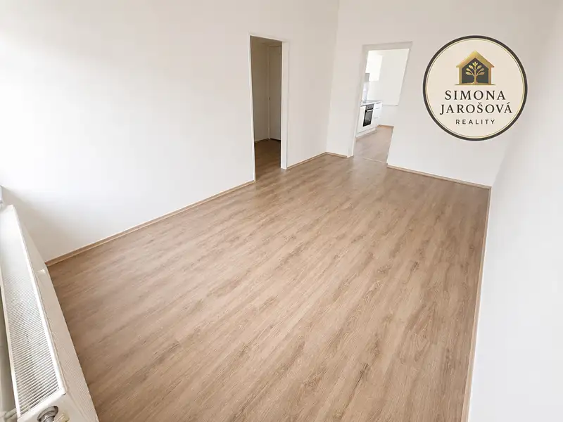 Pronájem bytu 2+1 39 m², Teplice – náhled fotky 2