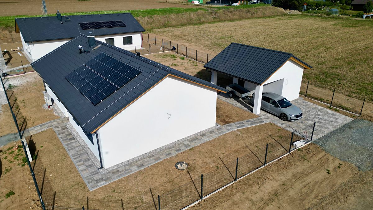 Prodej rodinného domu 115 m², pozemek 700 m² – fotografie 3