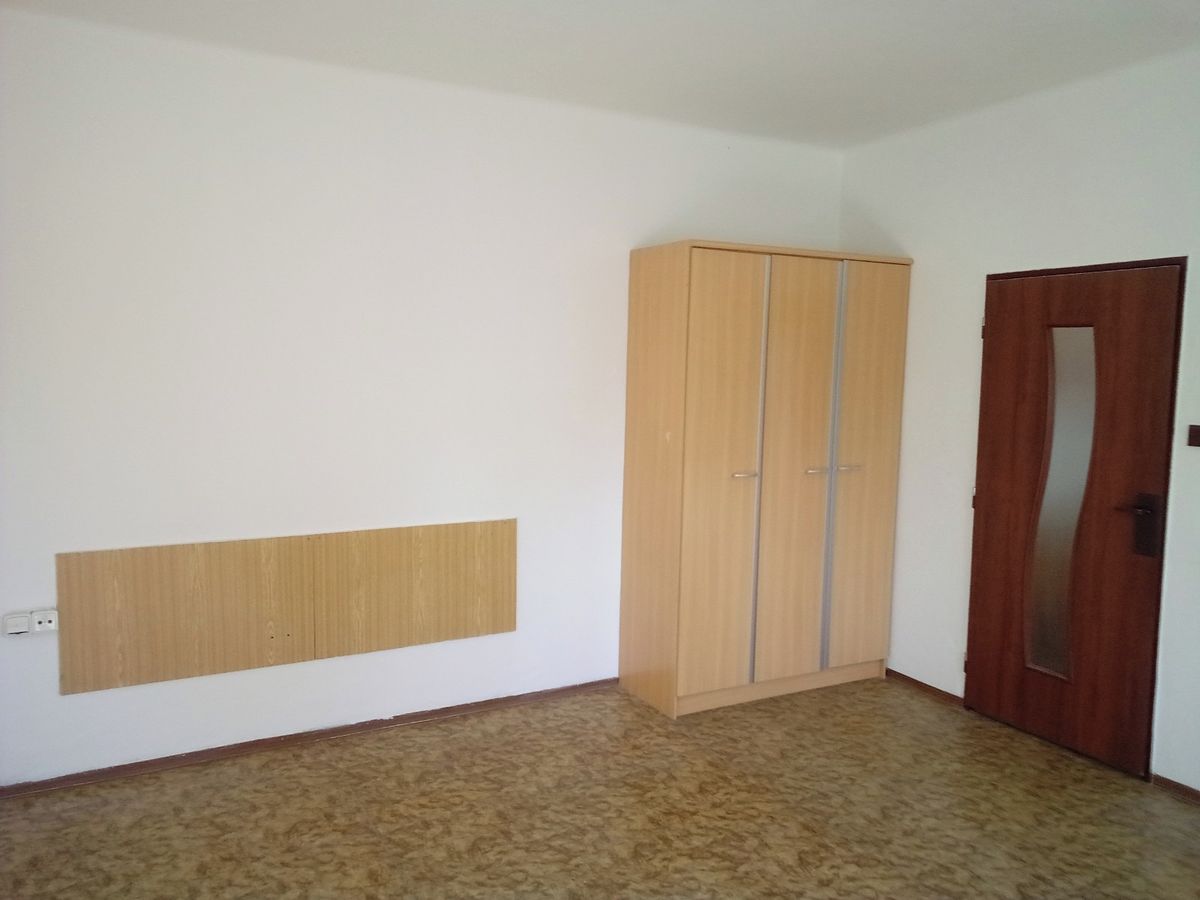 Pronájem bytu 1+1 36 m² – fotografie 3