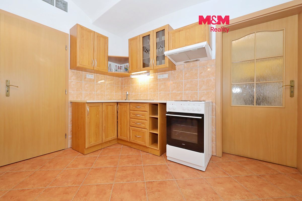 Prodej rodinného domu 212 m², pozemek 917 m²