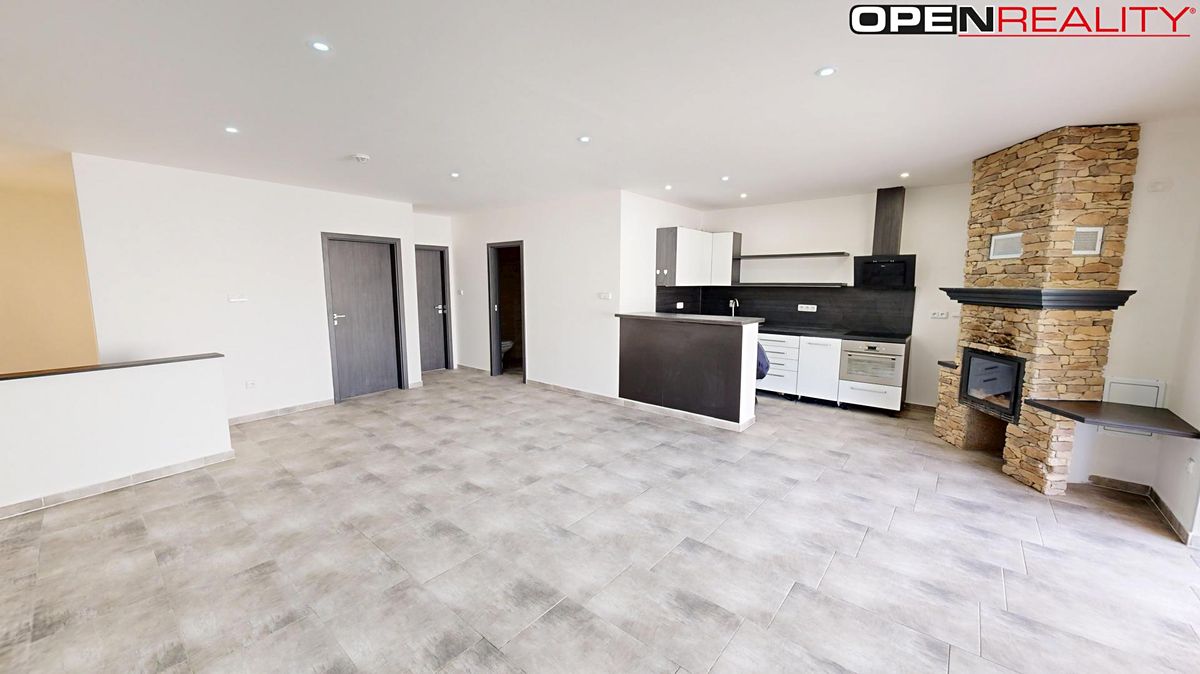 Prodej rodinného domu 112 m², pozemek 436 m² – fotografie 2