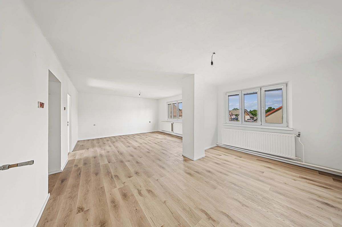 Prodej rodinného domu 181 m², pozemek 531 m² – fotografie 2