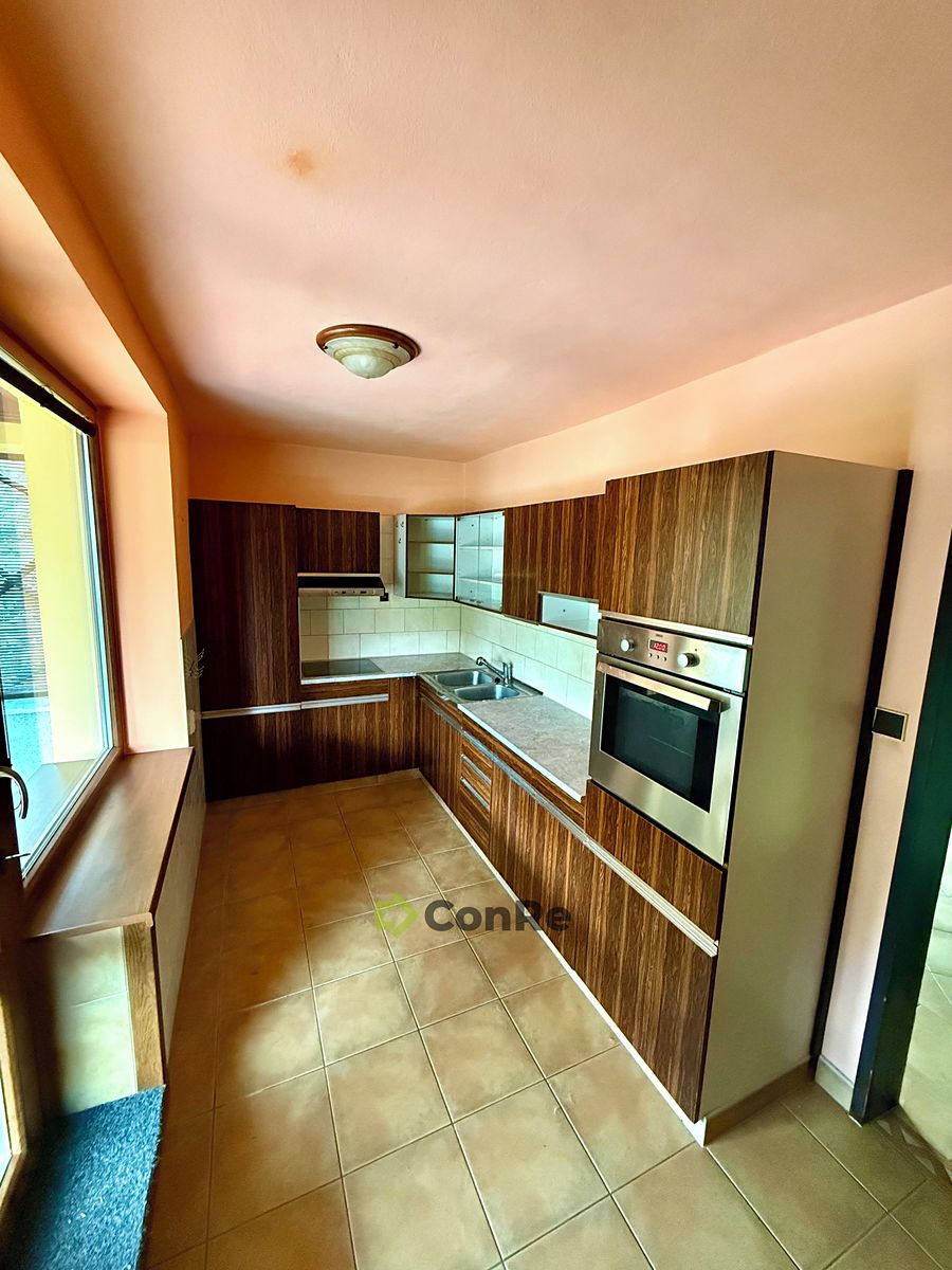 Prodej rodinného domu 297 m², pozemek 2452 m² – fotografie 5