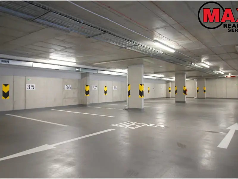 Pronájem garážového stání 10 m², Praha – náhled fotky 2