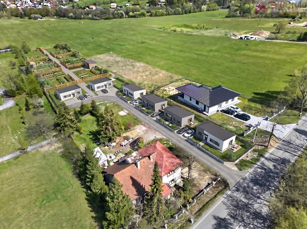 Prodej stavebního pozemku 6715 m² – fotografie 2