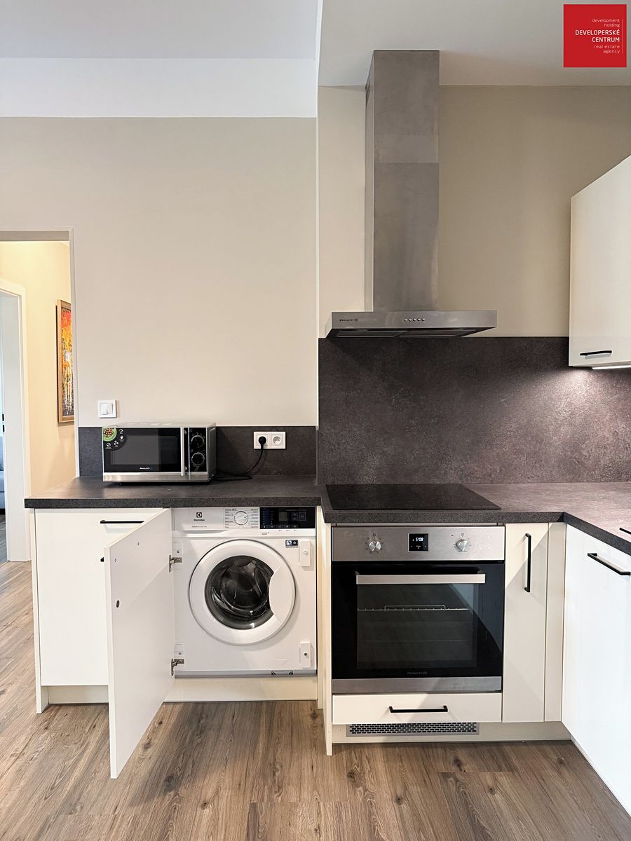 Pronájem bytu 2+kk 53 m² – fotografie 4