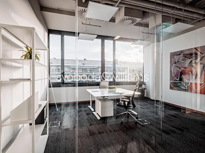 Pronájem komerčního prostoru, 66 m² (2 z 24)