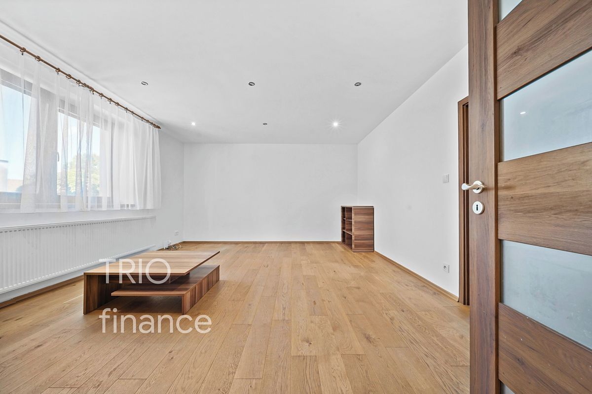 Prodej rodinného domu 157 m², pozemek 309 m² – fotografie 5