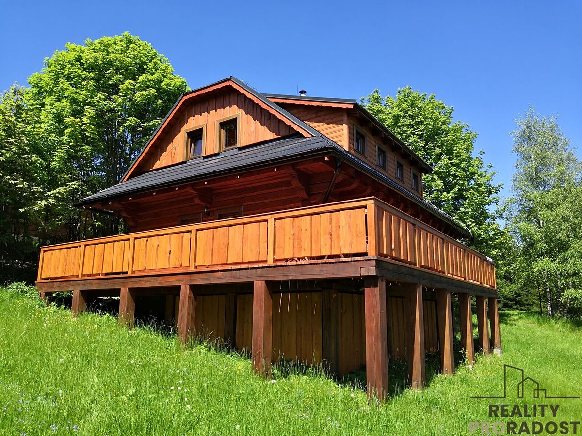 Prodej chalupy 130 m², pozemek 1083 m² – fotografie 2