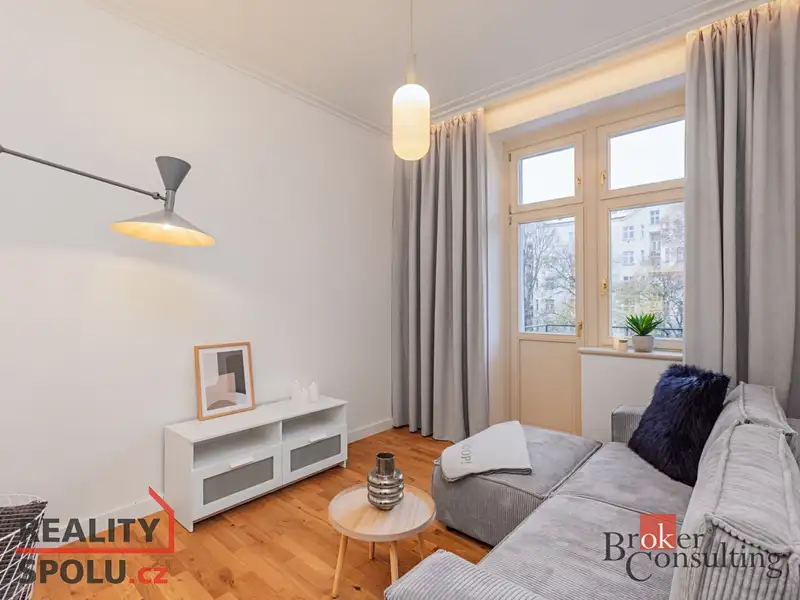 Prodej bytu 2+kk 47 m², Praha – náhled fotky 1