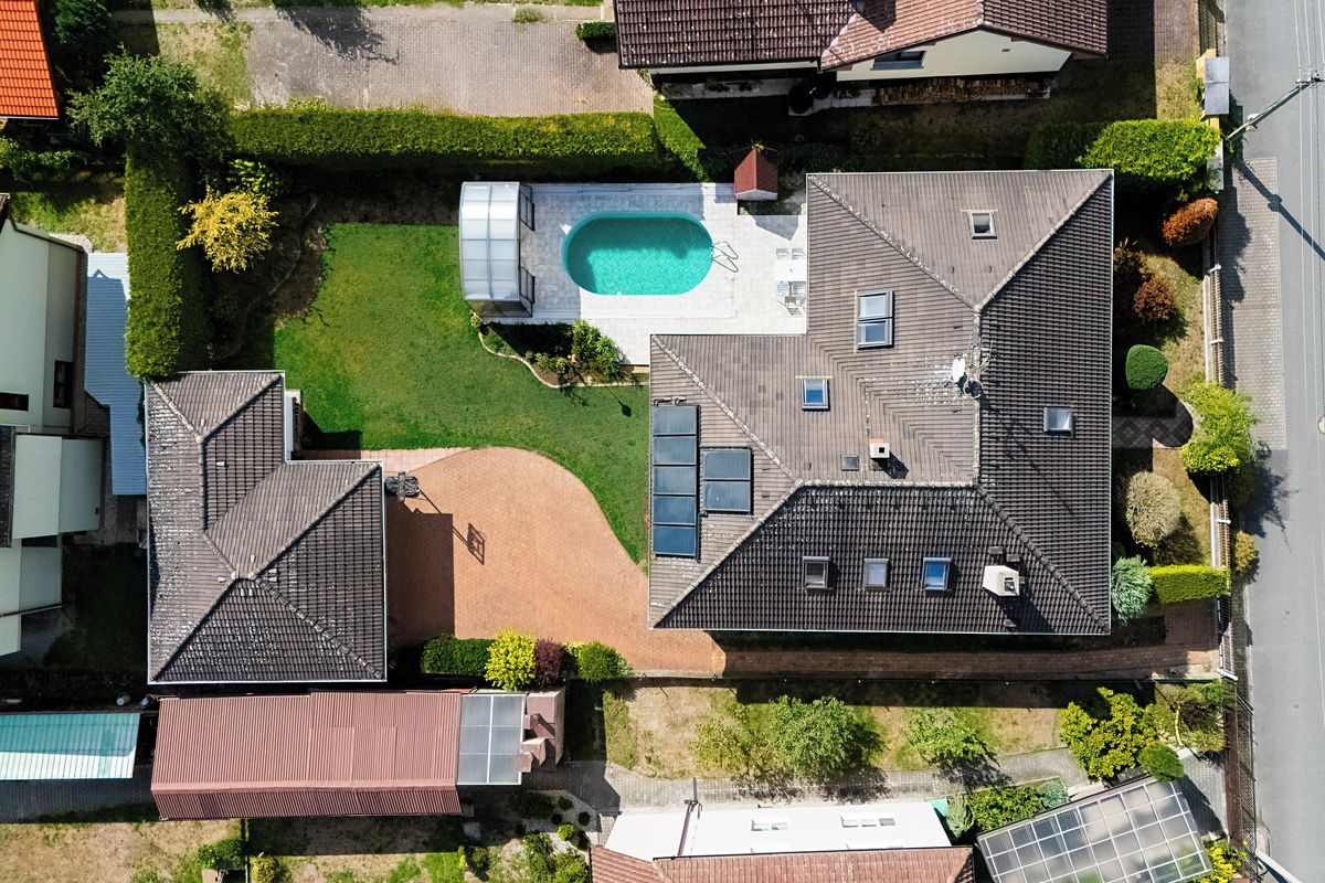 Prodej rodinného domu 223 m², pozemek 799 m² – fotografie 4