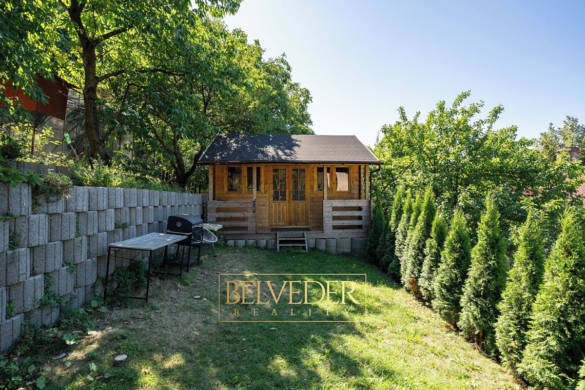 Prodej rodinného domu 250 m², pozemek 1009 m² – fotografie 4