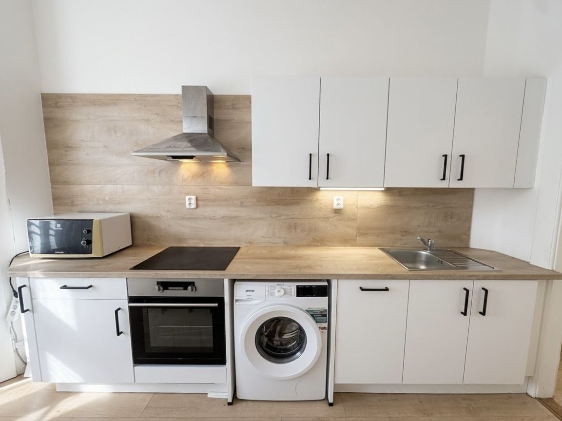 Pronájem bytu 3+1 89 m² – fotografie 2