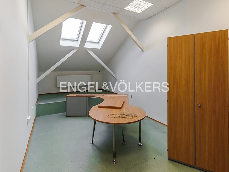 Gewerbefläche zur Miete, 212 m² (3 von 11)