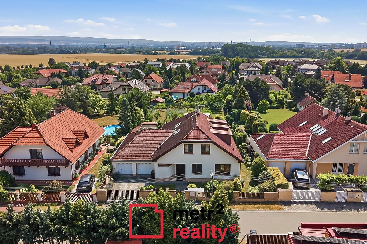 Prodej rodinného domu 336 m², pozemek 1492 m²