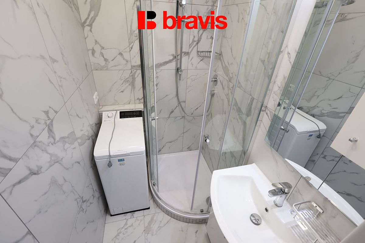 Pronájem bytu 2+kk 44 m² – fotografie 4
