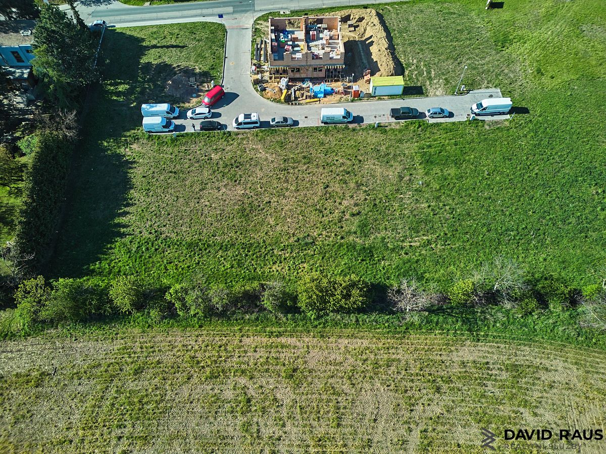 Prodej stavebního pozemku 600 m² – fotografie 2