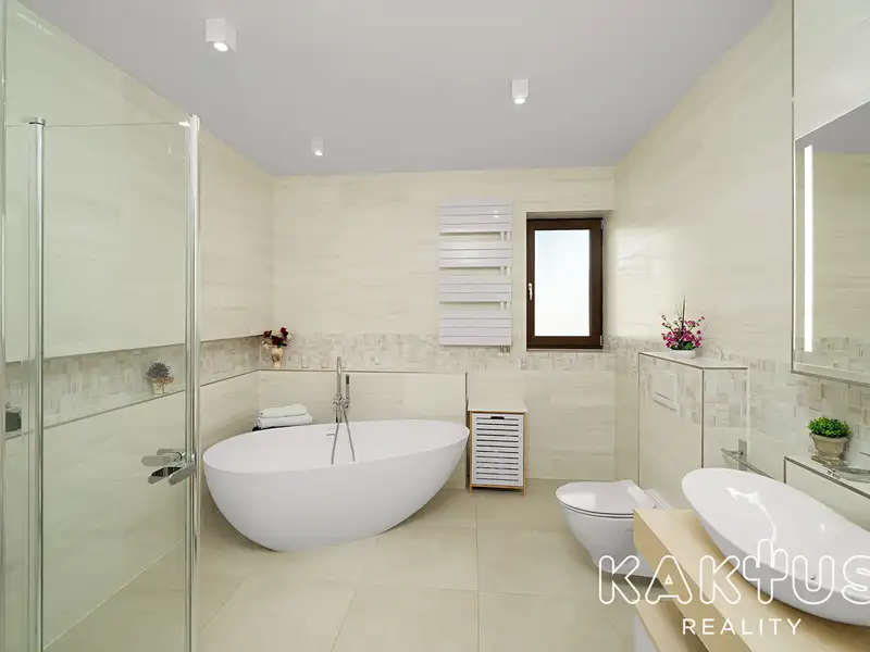 Prodej rodinného domu 217 m², pozemek 916 m², Tichá – náhled fotky 3