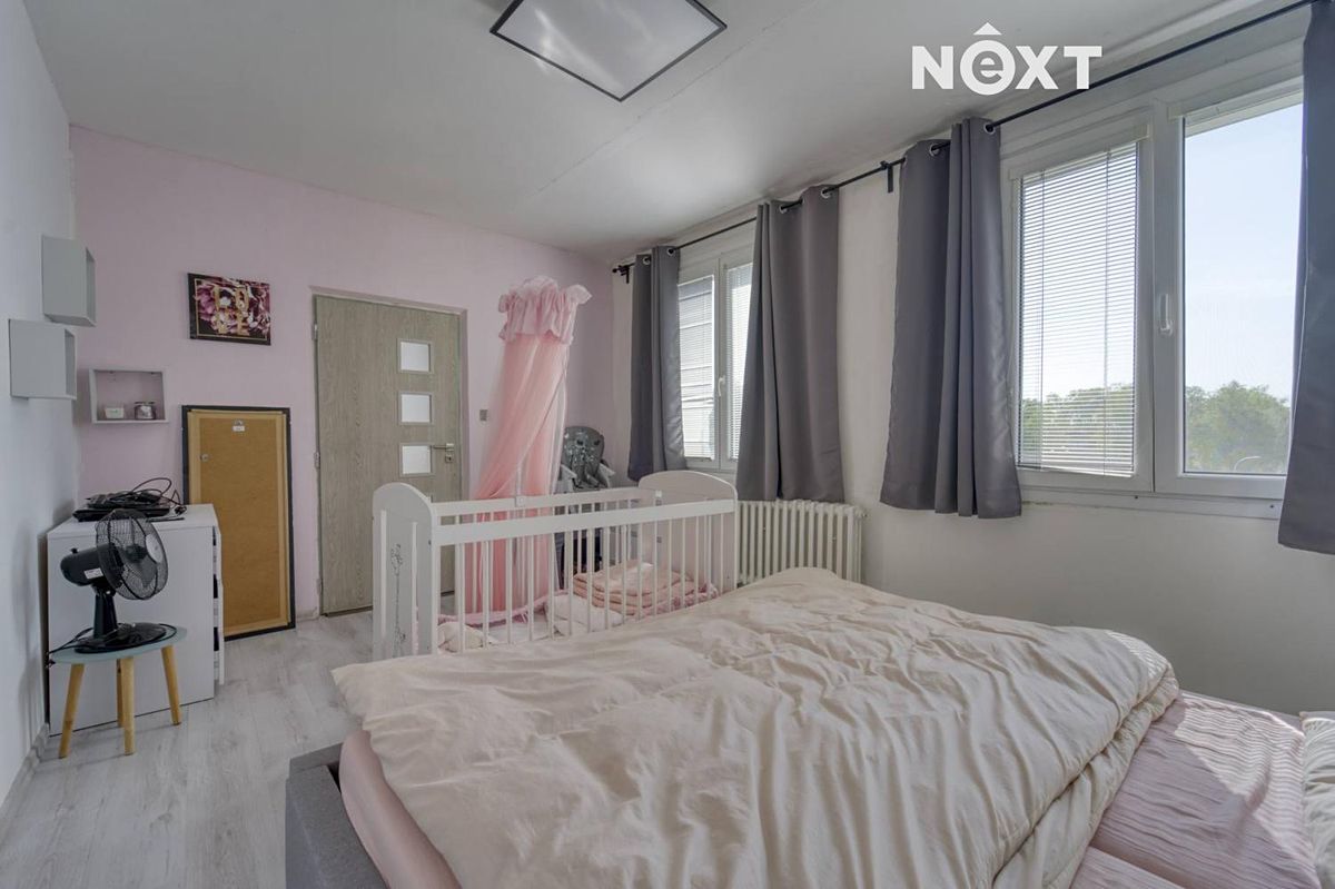 Pronájem bytu 3+1 69 m² – fotografie 3