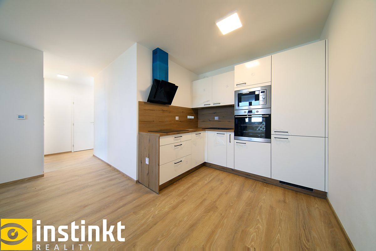 Pronájem bytu 2+kk 43 m² – fotografie 4