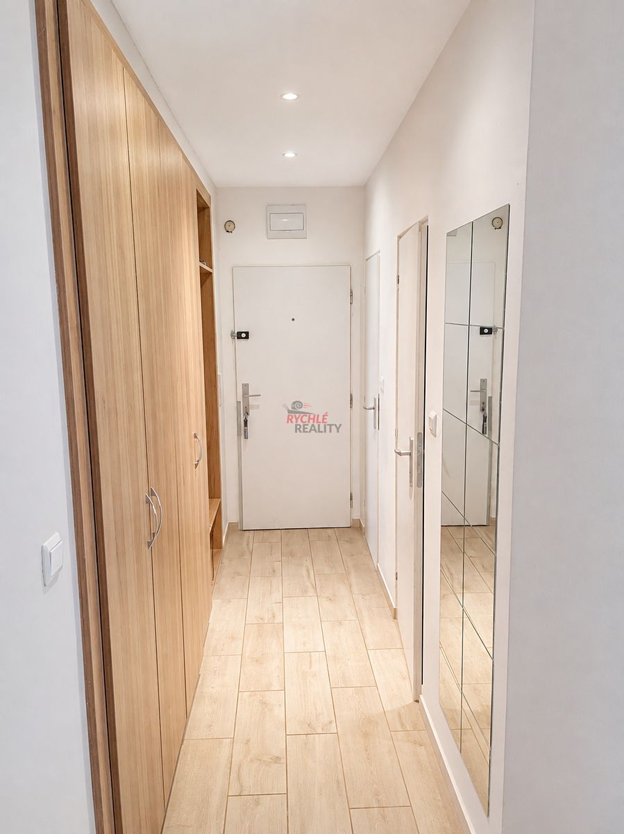 Pronájem bytu 2+kk 51 m² – fotografie 4