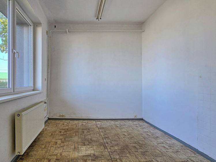 Pronájem komerčního prostoru, 280 m² (15 z 23)