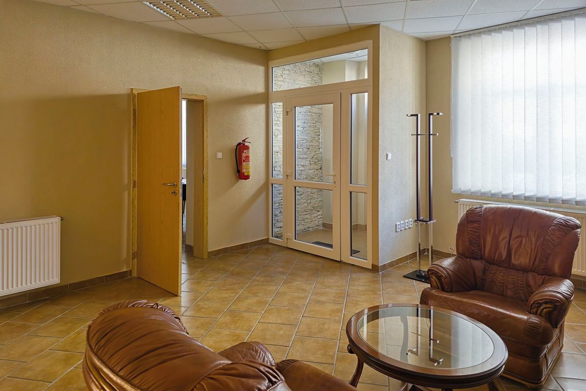 Pronájem skladového prostoru 1100 m² – fotografie 5