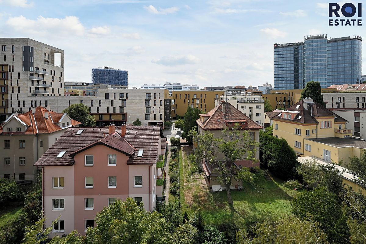 Pronájem bytu 2+kk 46 m² – fotografie 2