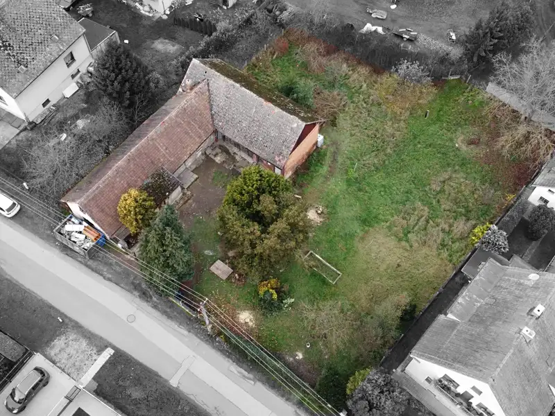Prodej rodinného domu 230 m², pozemek 1587 m², Nechanice – náhled fotky 1