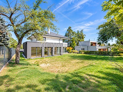 Prodej  rodinného domu 259 m², pozemek 755 m²