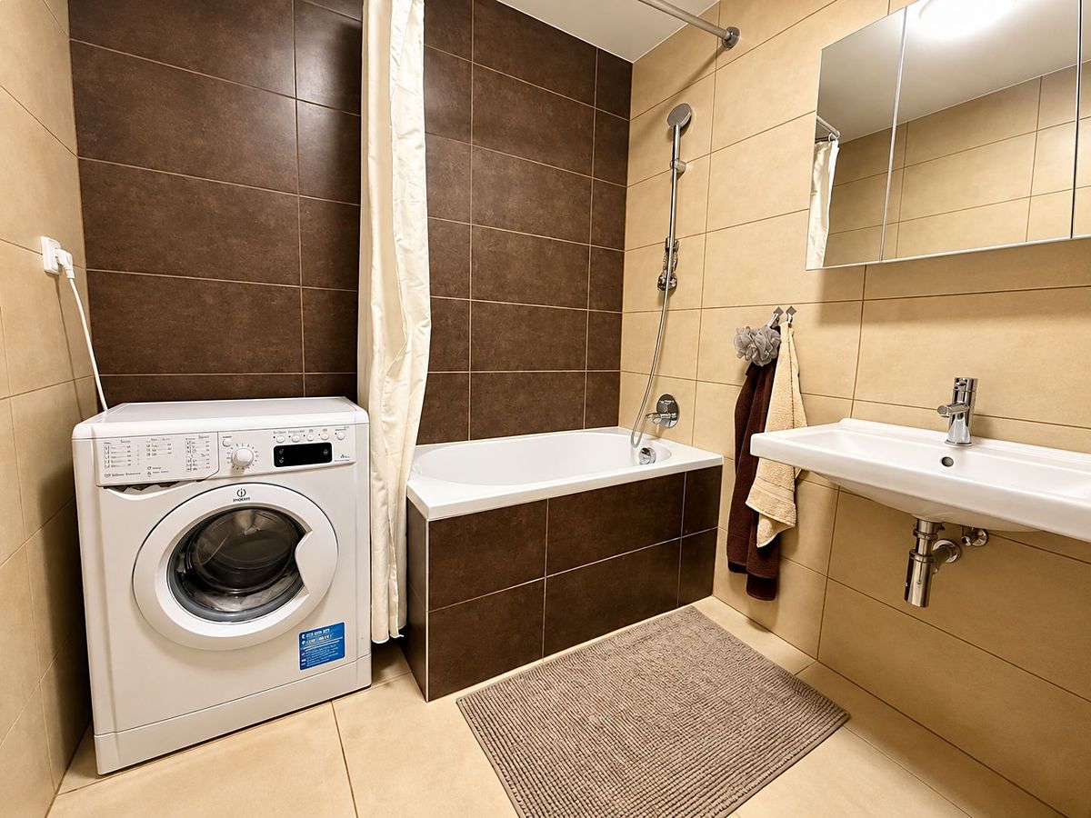 Pronájem bytu 2+kk 56 m² – fotografie 4