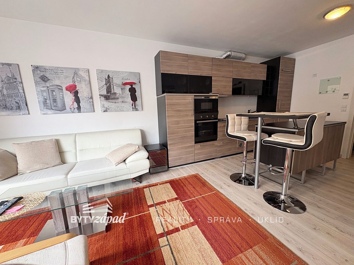 Pronájem bytu 2+kk 53 m² – fotografie 5