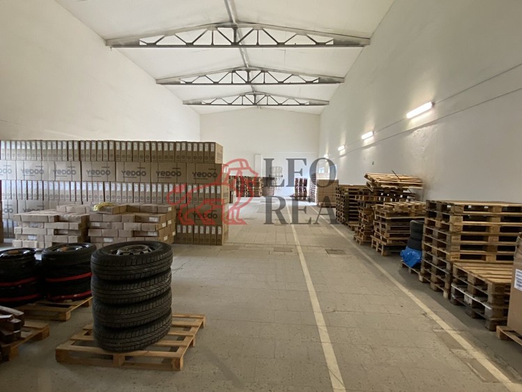 Pronájem komerčního prostoru, 357 m² (7 z 7)