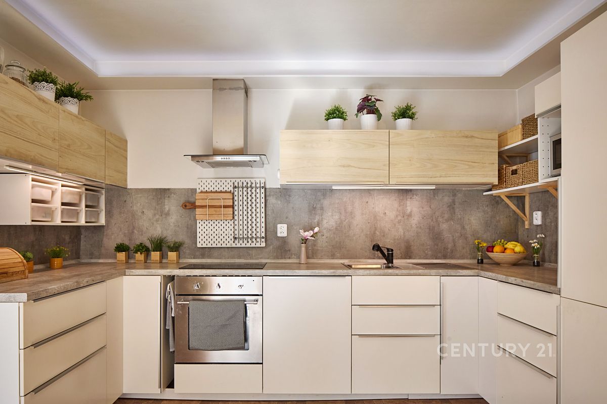 Prodej rodinného domu 260 m², pozemek 457 m²