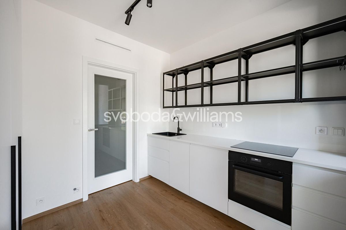 Prodej bytu 1+kk 28 m² – fotografie 3