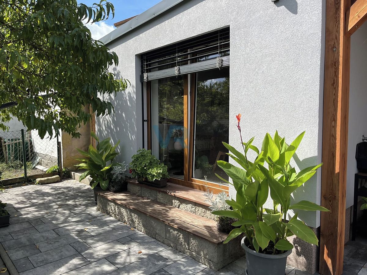 Prodej rodinného domu 150 m², pozemek 779 m² – fotografie 4