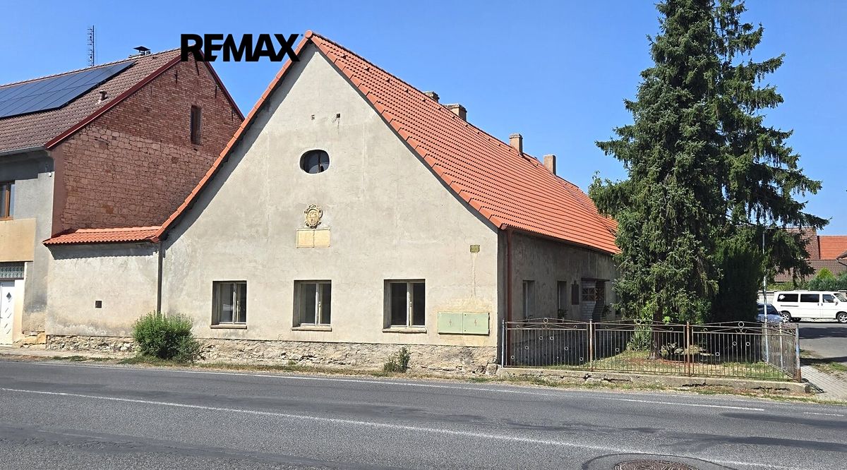 Prodej rodinného domu 140 m², pozemek 738 m²