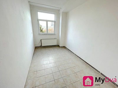 Pronájem bytu 2+1, 50 m² (3 z 8)
