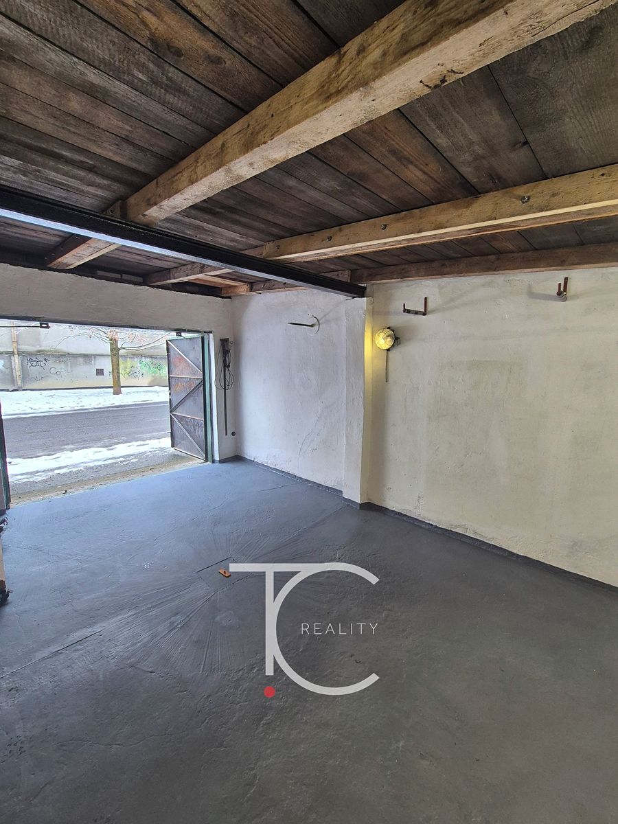 Pronájem garáže 18 m² – fotografie 3
