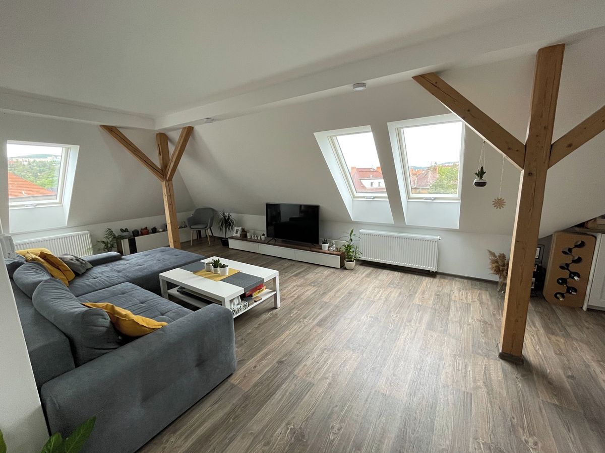 Pronájem bytu 2+kk 67 m²