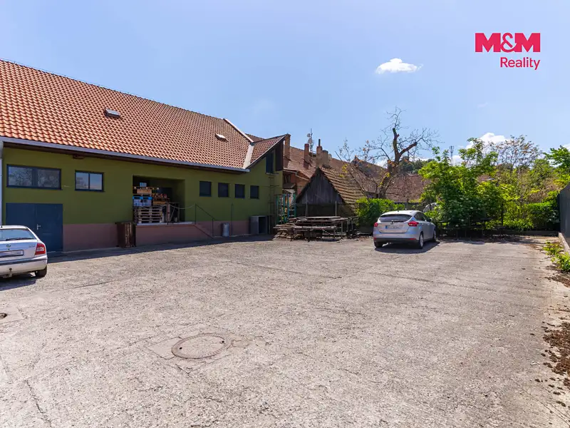 Prodej výrobní haly, prostoru 170 m², Roštín – náhled fotky 2