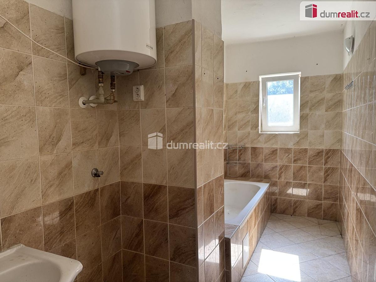 Prodej rodinného domu 152 m², pozemek 1177 m² – fotografie 5
