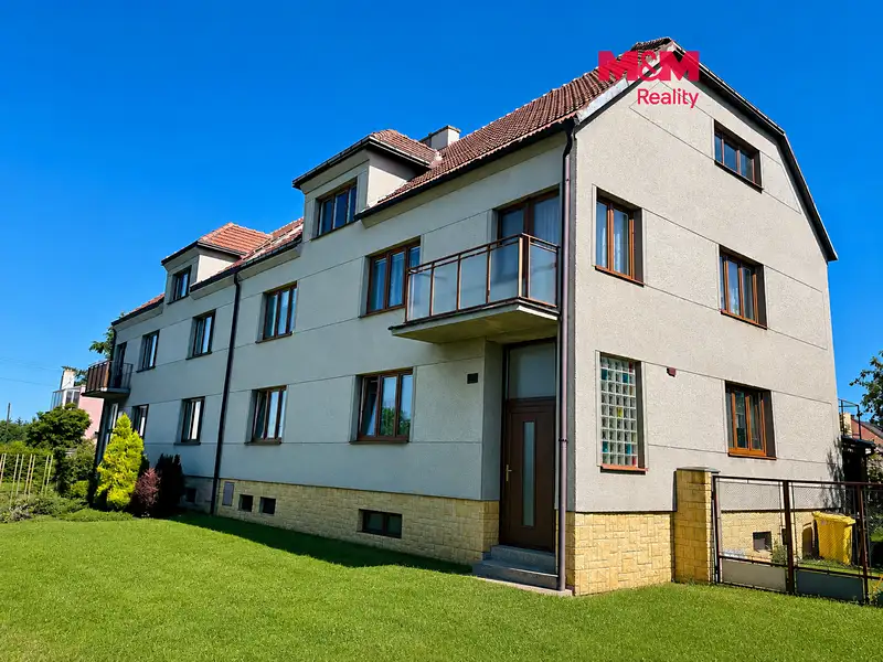 Prodej rodinného domu 220 m², pozemek 967 m², Radslavice – náhled fotky 1