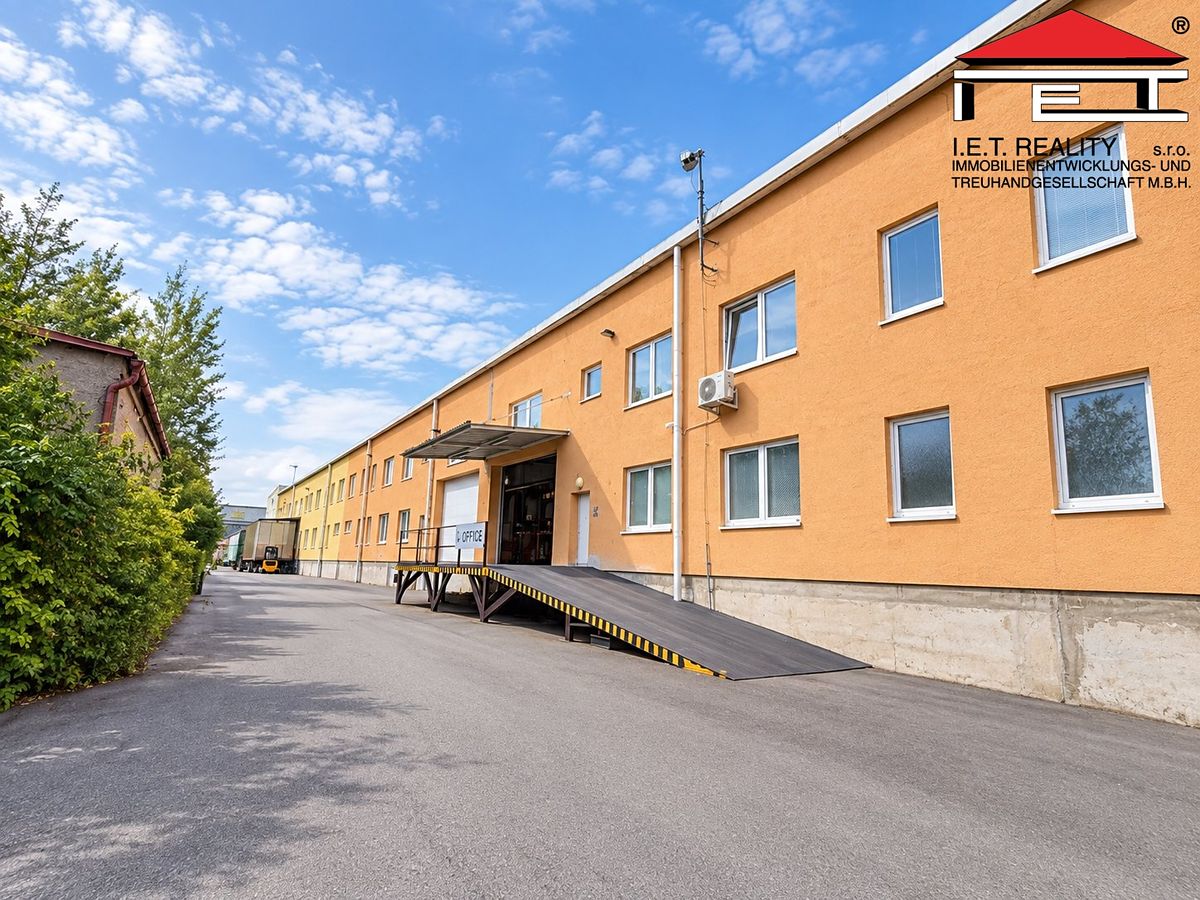 Pronájem skladového prostoru 864 m² – fotografie 4